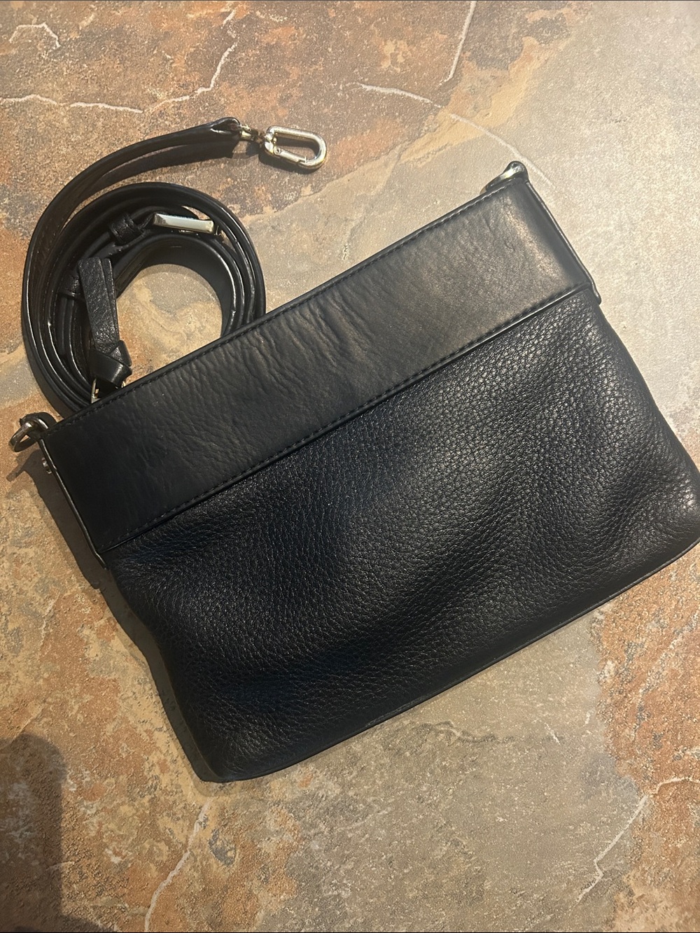 Tory Burch Black Pebbled Leather Crossbody with Logo - Picture 4 of 4